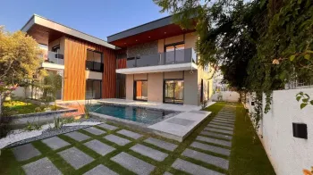 Villa in Babatasi